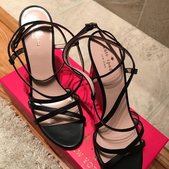 Perfection in every way - Picture 2 of 7